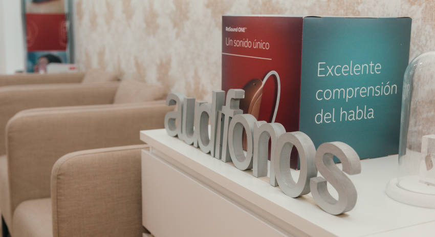Instalaciones de Audivox en C/ Alhamar 22, Granada